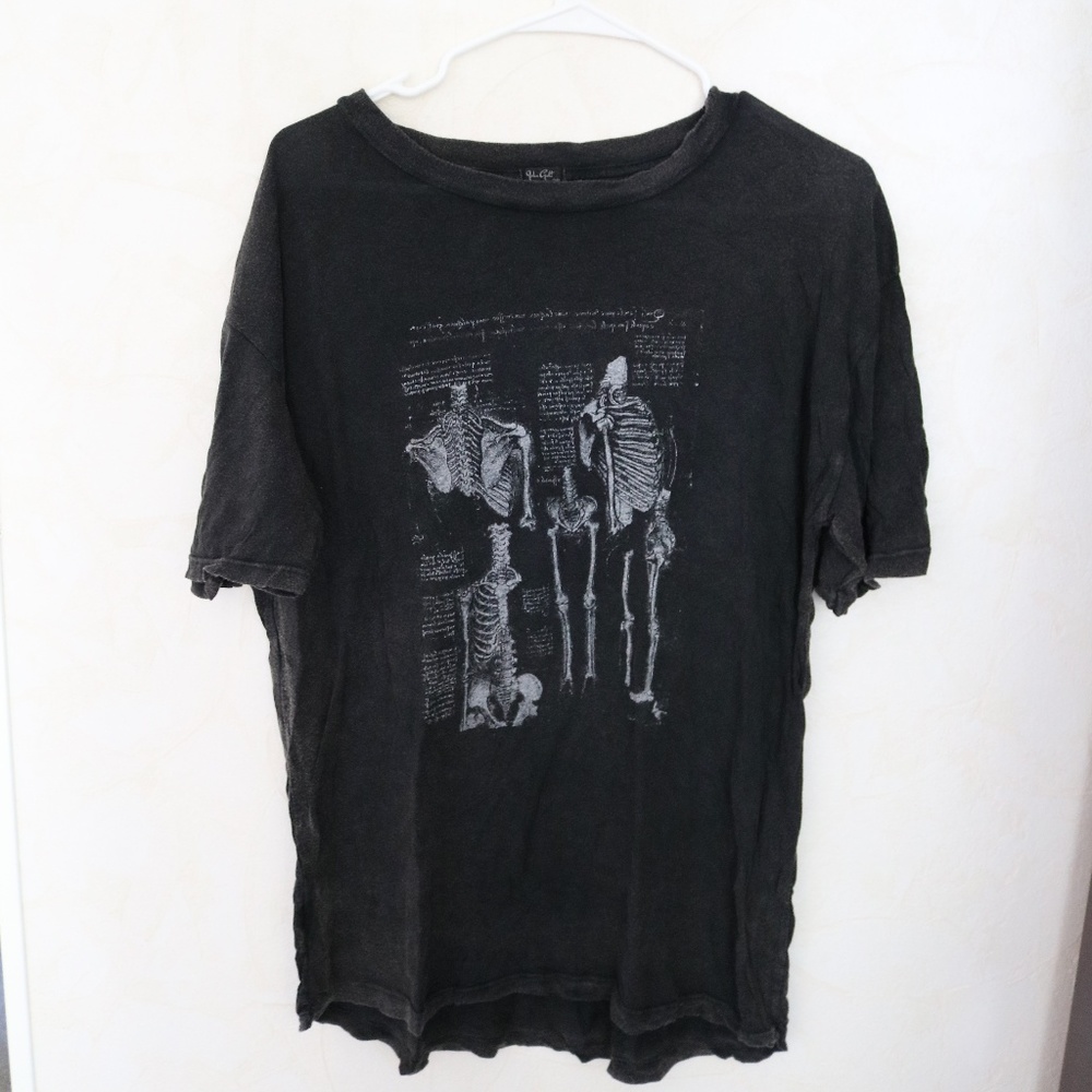 Brandy Melville Skeleton Shirt